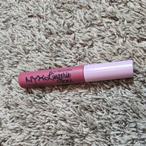 NYX Lingerie XXL Professional Makeup Matte Liquid Lip Lipstick Unlaced